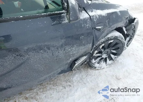 2024 Tesla Model Y Long Range Dual Motor All-Wheel Drive from USA, damaged, VIN 7SAYGDEE8RA243886